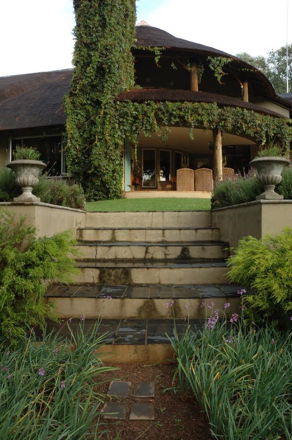 Chartwell Manor Hotel Exterior foto